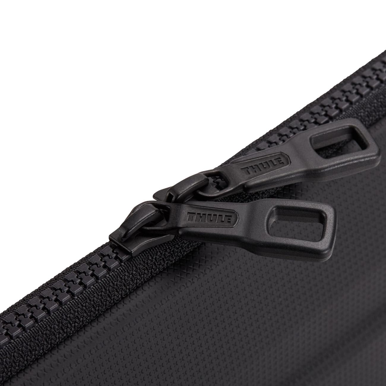 Funda Thule Gauntlet para MacBook® Pro 16"